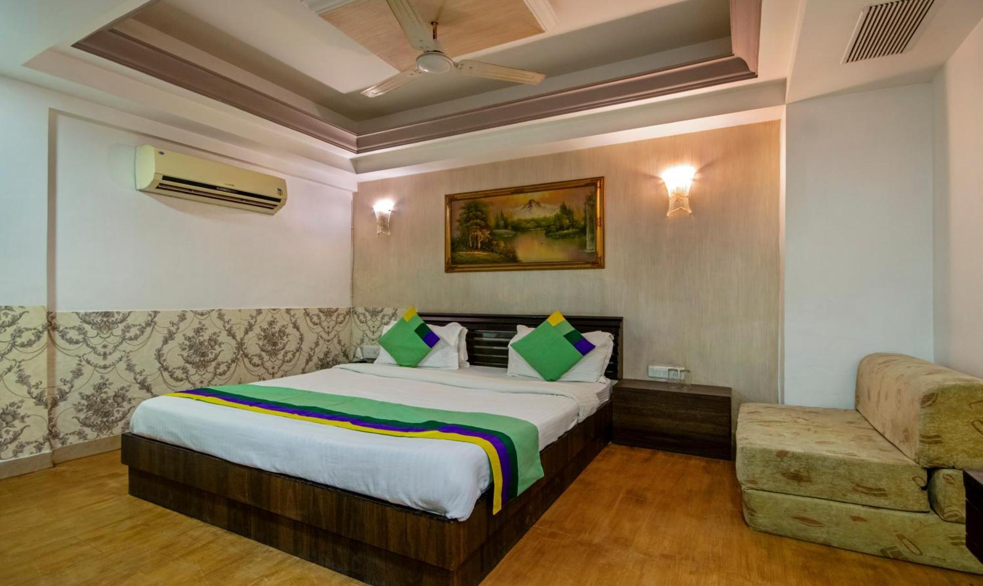 Itsy Hotels Shree Krishna Palace Ahmedabad Exterior photo