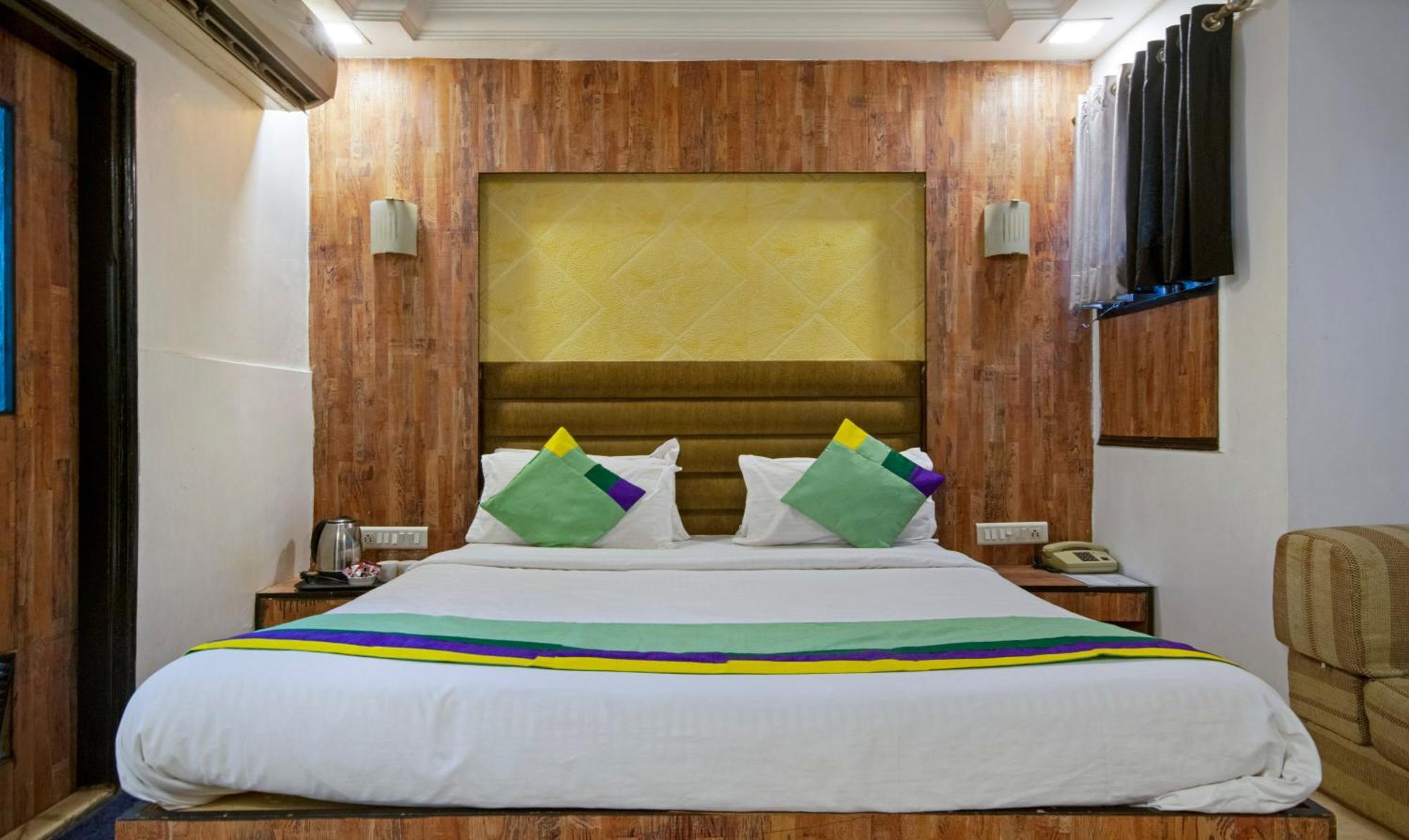 Itsy Hotels Shree Krishna Palace Ahmedabad Exterior photo