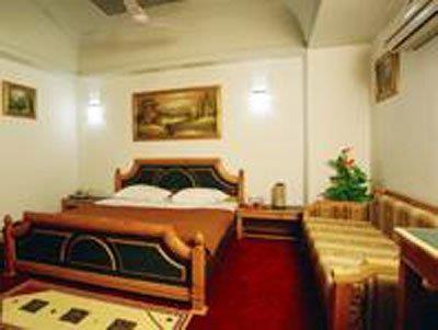 Itsy Hotels Shree Krishna Palace Ahmedabad Exterior photo